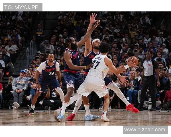 今日NBA直播快船对阵爵士精彩对决全程回顾与分析 今日NBA直播快船对阵爵士精彩对决全程回顾与分析