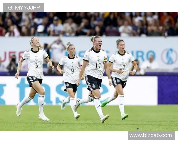 奥运女足精彩对决德国队与加拿大队争锋相对展现巅峰实力
