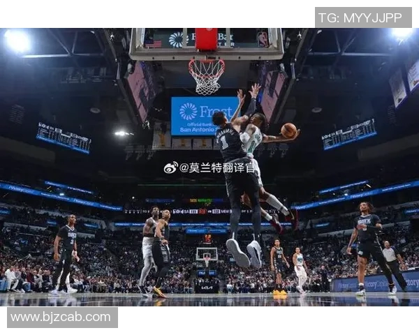 文班亚马首场比赛表现惊艳五次盖帽并成功隔扣字母哥引发广泛热议