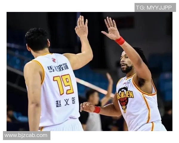 南京同曦对阵深圳篮球比赛直播全程回顾与精彩瞬间分析